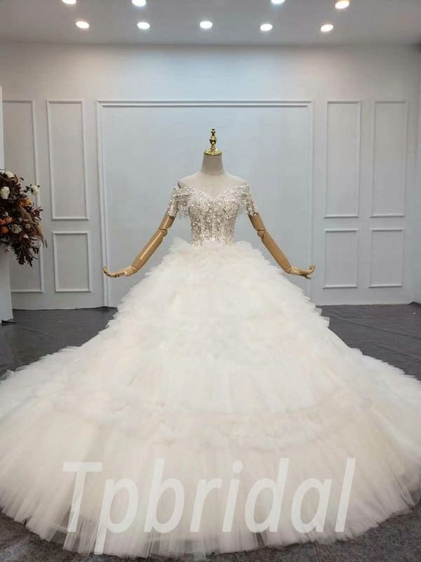 Layered wedding dress 764-001