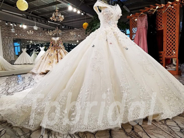 Plus Size Wedding Dresses Off Shoulder Ball Gown Bridal Dress