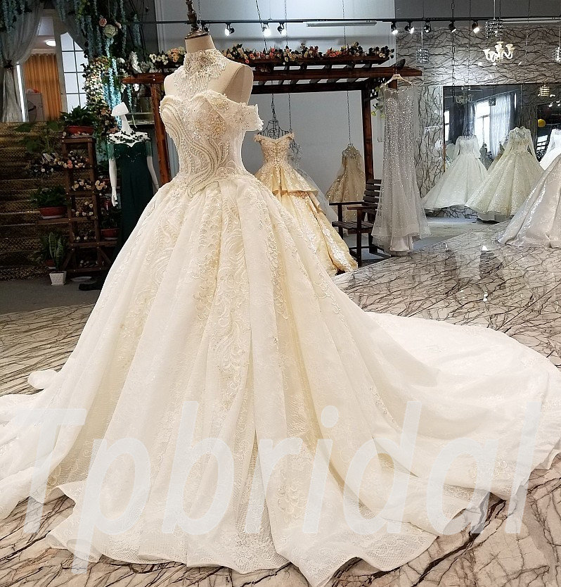 Luxury Wedding Dress With Train Off The Shoulder