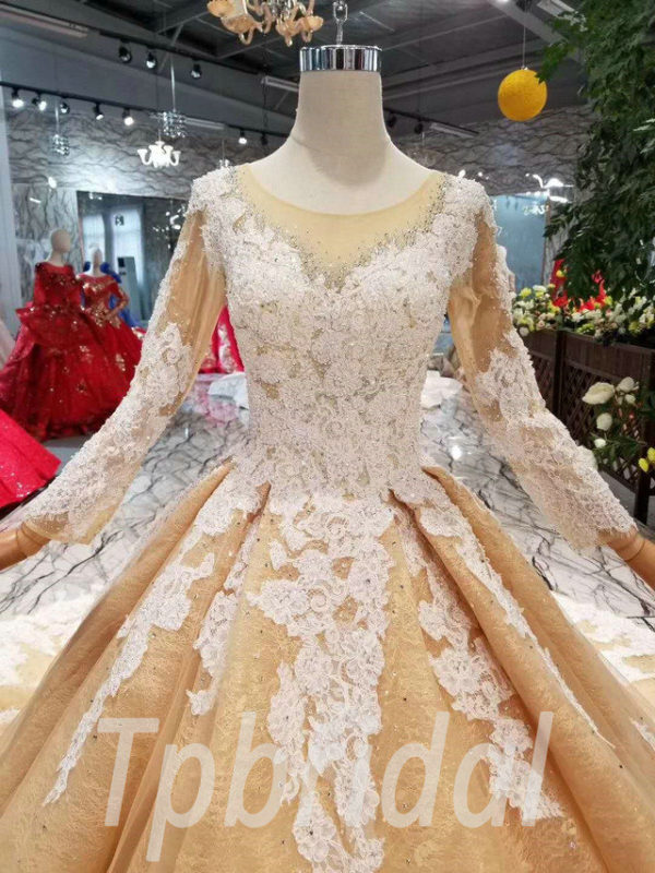 Gold And White Ball Gowns Long Sleeve With Veil Haute Couture