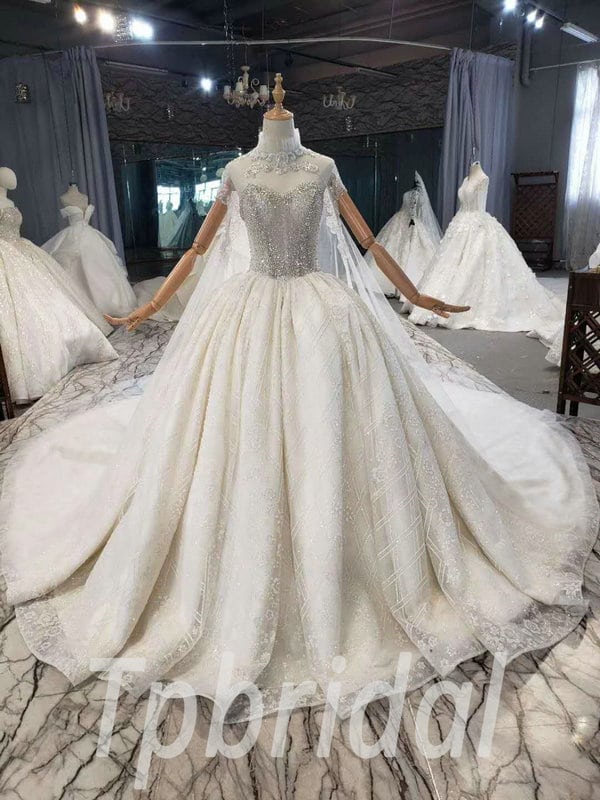 Great Lace Cape Wedding Dress in 2023 The ultimate guide 