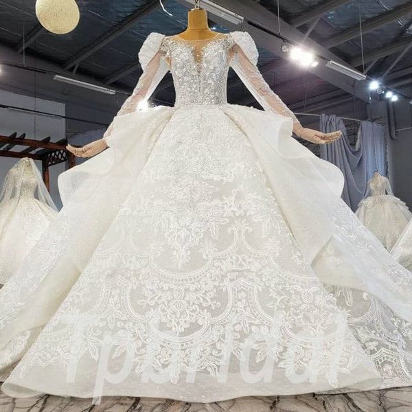 V Neck Ball Gown Long Sleeve Wedding Dress With Train