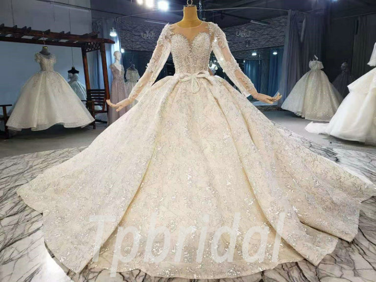 Pearl Beaded Wedding Dress Sweetheart Ball Gown Long Sleeve