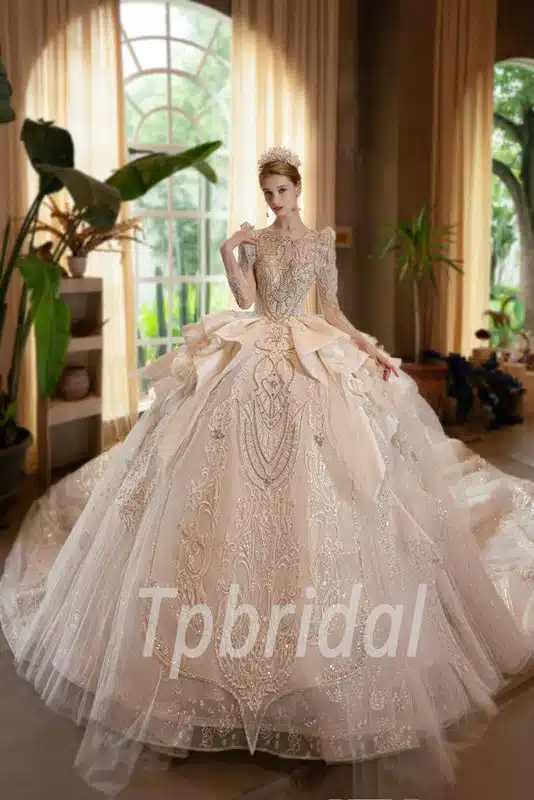 winter wedding dress 1174-009